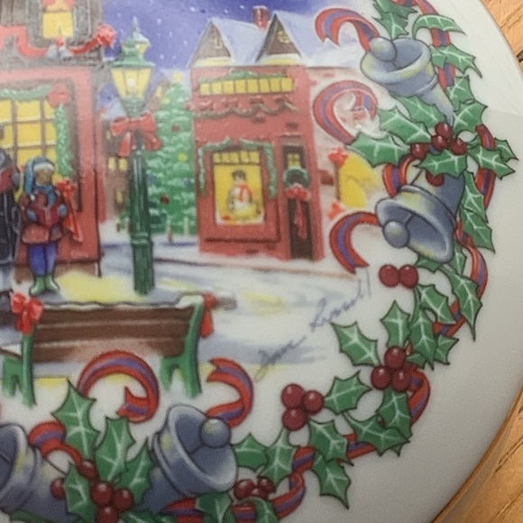 Vintage 1992 Heritage House Silver Bells Christmas Musical Box - Picture 8 of 14